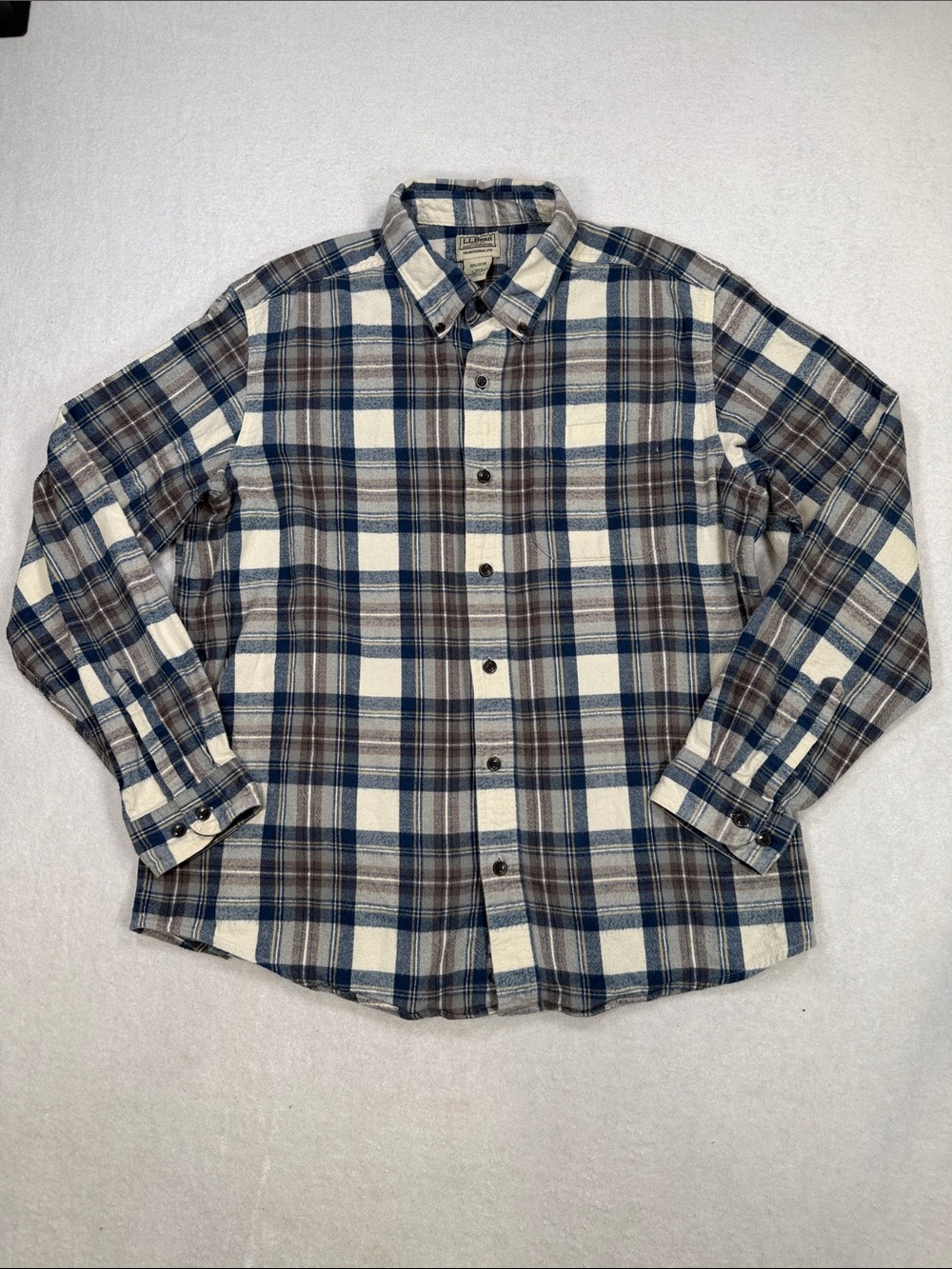 L.L. Bean Men's Scotch Plaid Button-Up Flannel Shirt - Indigo Tartan